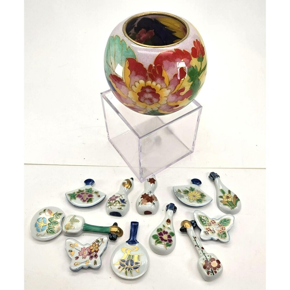 Vintage Japanese Kutani Floral Vase With 12 Arita Chopstick Holders JE305